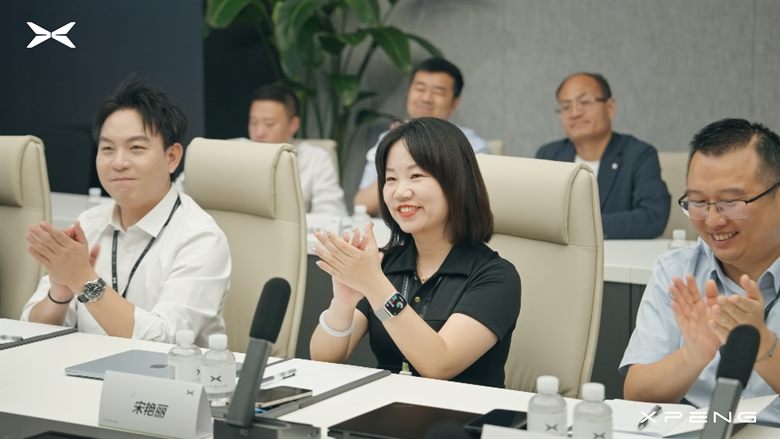 座谈交流 · 现场互动
